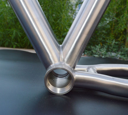 Tolerance 0.05mm Industrial OEM Sheet Metal Trunk Pipe Bending Stamping Welding Service