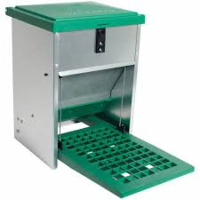 Customized Farm Breeder Parts with Cutting and Welding Services at Reasonable Prices
