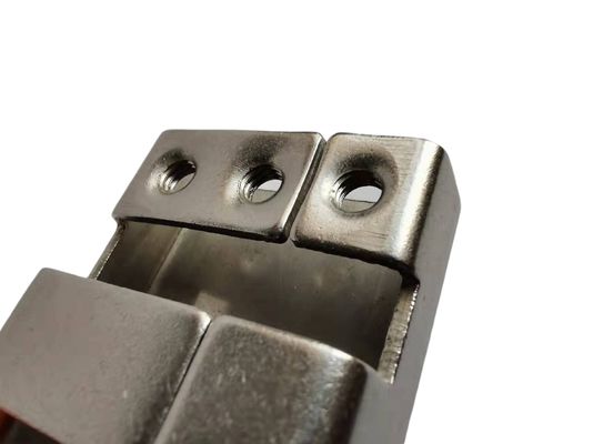 Custom Stamping and Bending Metal Parts in Cold Rolled Steel with 0.5mm-25mm Thickness